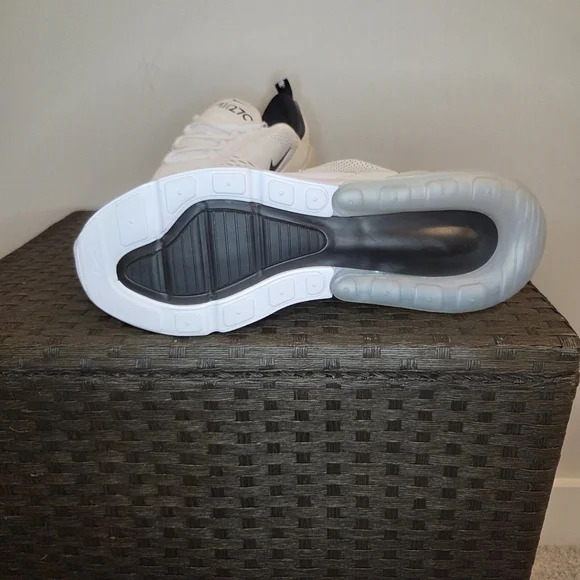 Nike Air Max 270 White Sneakers - Picture 4 of 4